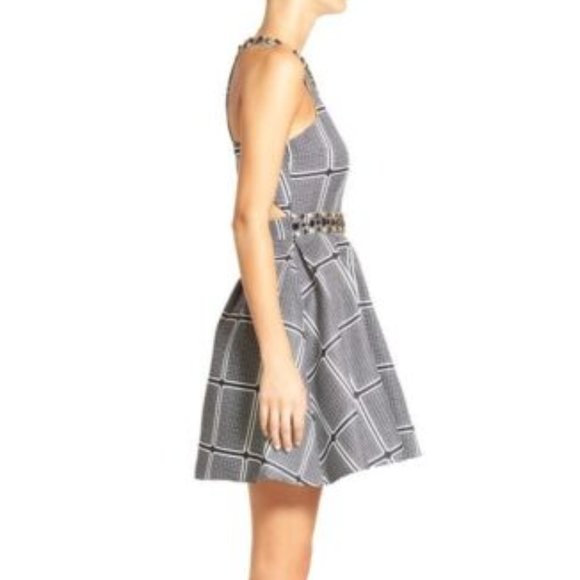 MAC DUGGAL EMBELLISHED PRINT SKATER FIT & FLARE DRESS sz 8 - Picture 2 of 7